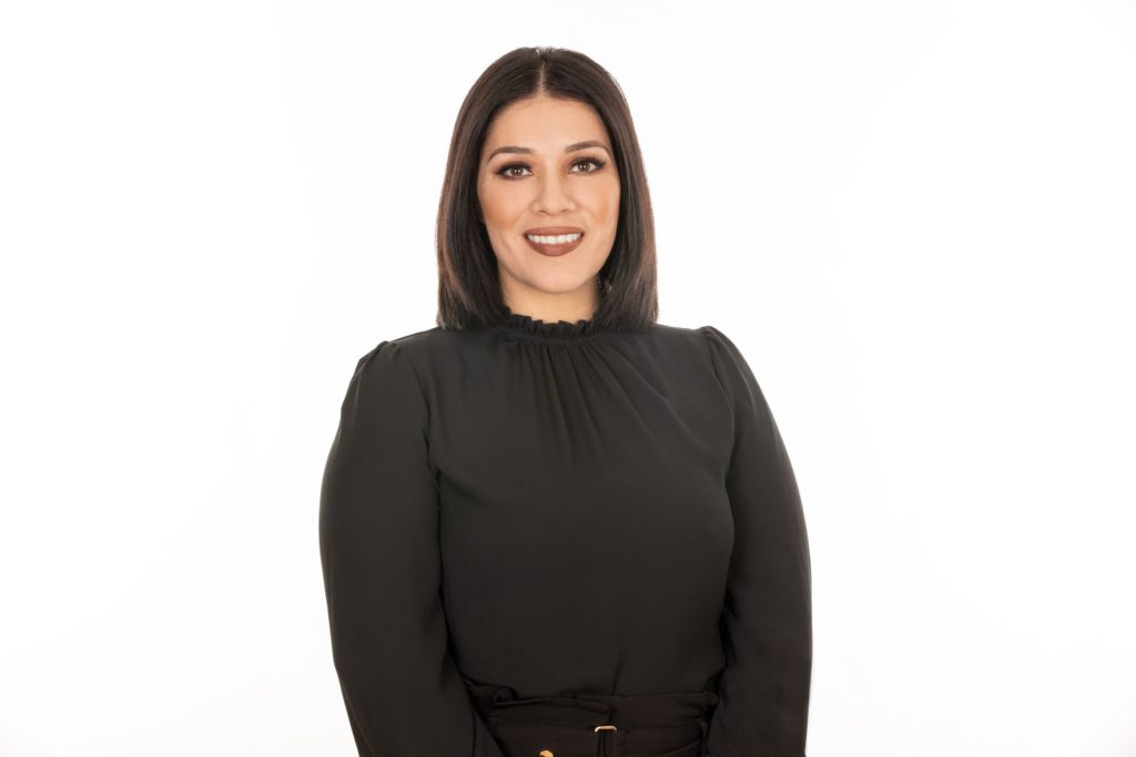 Ruth Estrada bilingual front desk